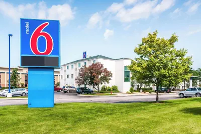 Photo 2 - Motel 6 Joliet, IL - Chicago - I-55