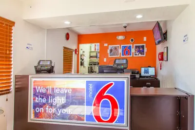 Photo 4 - Motel 6 Phoenix, AZ - Airport - 24th Street