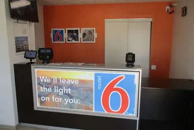 Photo 3 - Motel 6 Austin, TX - North Central