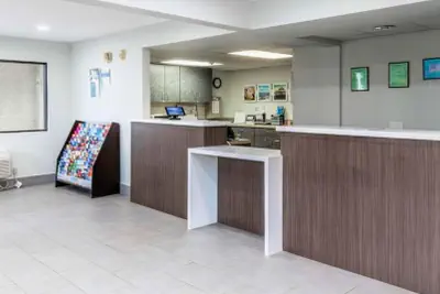 Photo 3 - Motel 6 Carlsbad, CA - Near Legoland