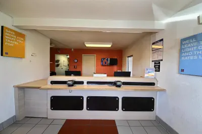 Photo 3 - Motel 6 Laredo, TX - South