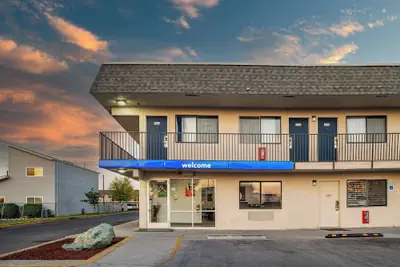 Photo 2 - Motel 6 Twin Falls, ID