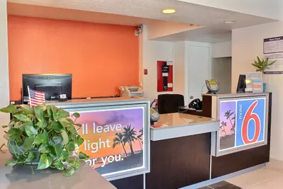 Photo 3 - Motel 6 Atascadero, CA