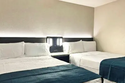 Photo 5 - Motel 6 Atascadero, CA