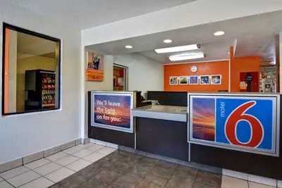 Photo 4 - Motel 6 Dania Beach