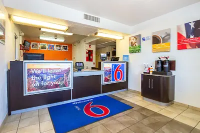 Photo 4 - Motel 6 Mesa North