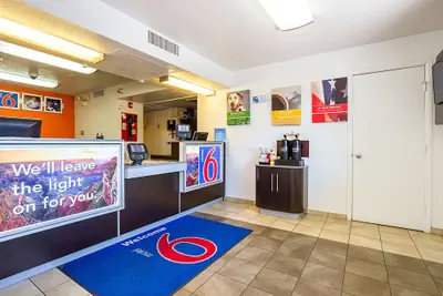 Photo 3 - Motel 6 Mesa North
