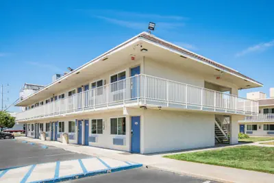 Photo 2 - Motel 6 Williams, CA