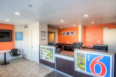 Photo 3 - Motel 6 Redding, CA - North