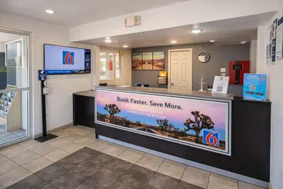 Photo 3 - Motel 6 Blythe, CA