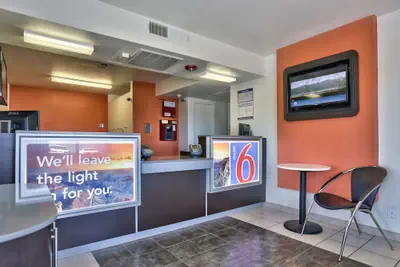 Photo 3 - Motel 6 Flagstaff, AZ - Butler