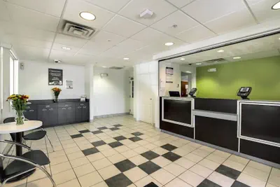 Photo 4 - Studio 6 East Brunswick, NJ - NYC Area