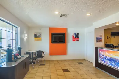 Photo 4 - Motel 6 Lawton, OK