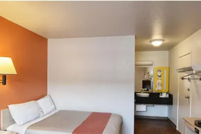 Photo 5 - Motel 6 Coeur D'Alene, ID