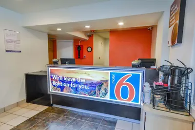 Photo 3 - Motel 6 Huntsville, TX