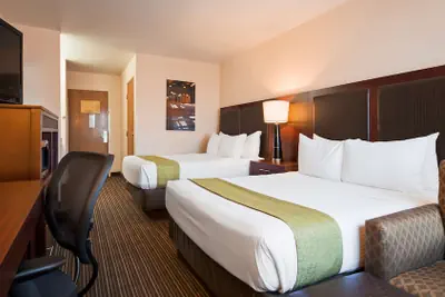 Photo 4 - Best Western J. C. Inn