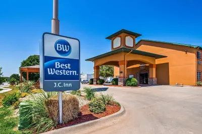 Photo 2 - Best Western J. C. Inn