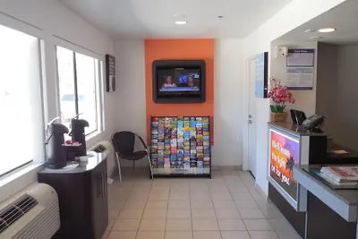 Photo 3 - Motel 6 Temecula, CA - Historic Old Town
