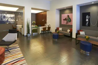 Photo 2 - Kinzie Hotel