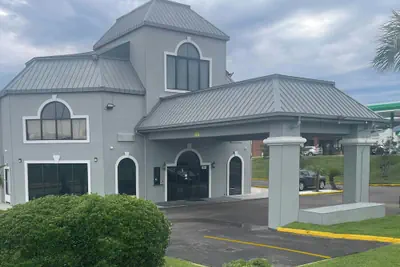 Photo 2 - Red Roof Inn Orangeburg