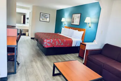 Photo 5 - Luxury Inn and Suites