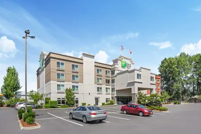 Photo 2 - Holiday Inn Express & Suites Tacoma by IHG