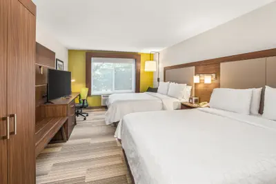 Photo 5 - Holiday Inn Express & Suites Tacoma by IHG