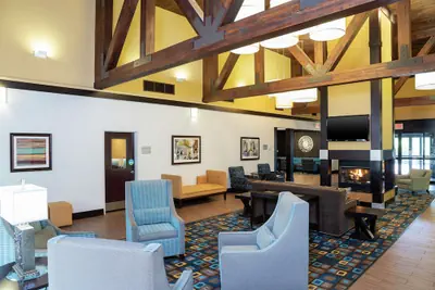 Photo 5 - Hampton Inn & Suites Cleveland-Airport/Middleburg Heights