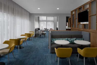 Photo 3 - Hampton Inn Cleveland-Downtown