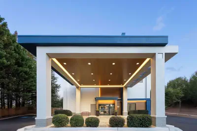 Photo 2 - Hampton Inn Atlanta/Douglasville