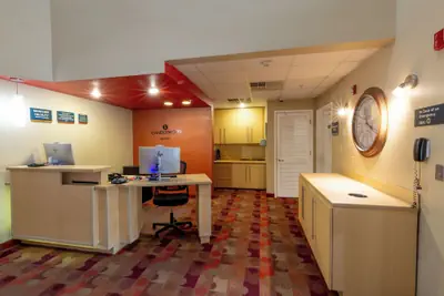 Photo 4 - Candlewood Suites Bedford Fort Worth by IHG