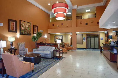 Photo 2 - Best Western Plus Fresno Inn