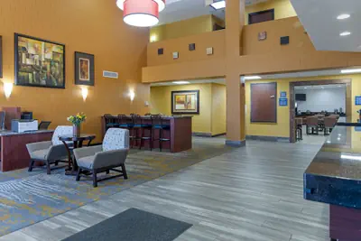Photo 5 - Best Western Plus Fresno Inn