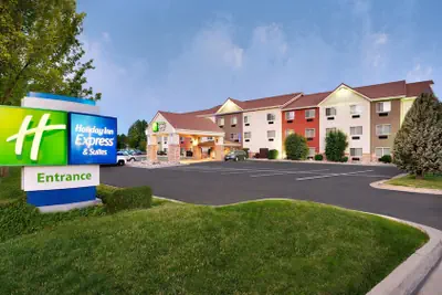 Photo 2 - Holiday Inn Express & Suites Sandy - South Salt Lake City by IHG