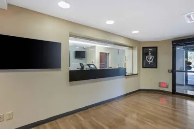 Photo 3 - Extended Stay America Suites Philadelphia Airport Tinicum Bl