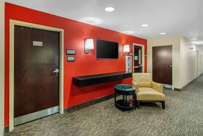 Photo 4 - Extended Stay America Select Suites Chicago O'Hare