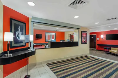 Photo 3 - Extended Stay America Select Suites Chicago O'Hare