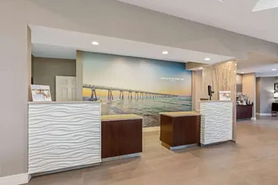Photo 3 - La Quinta Inn & Suites by Wyndham Panama City