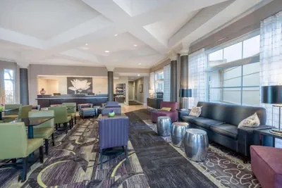 Photo 5 - La Quinta Inn & Suites by Wyndham Pueblo
