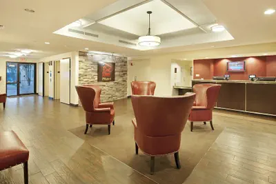 Photo 3 - Red Roof Inn PLUS+ Austin South – Airport.