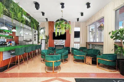 Photo 3 - Chesterfield Hotel & Suites