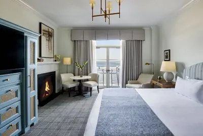 Photo 5 - HarbourView Inn