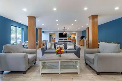 Photo 3 - Quality Inn & Suites Chattanooga West near Lookout Mountain