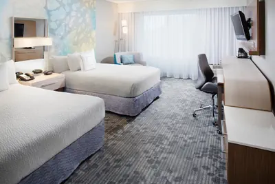 Photo 3 - Courtyard by Marriott Richmond Airport
