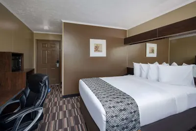 Photo 4 - Microtel Inn & Suites by Wyndham Columbia/Fort Jackson N
