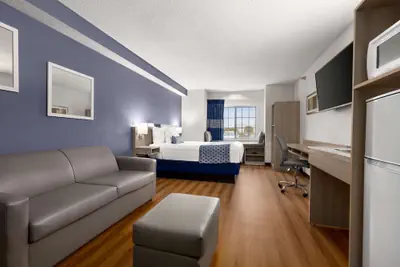 Photo 2 - Microtel Inn & Suites by Wyndham Lincoln