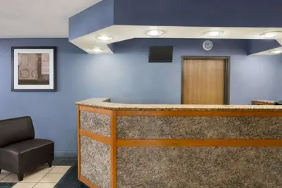 Photo 5 - Microtel Inn & Suites by Wyndham Lincoln