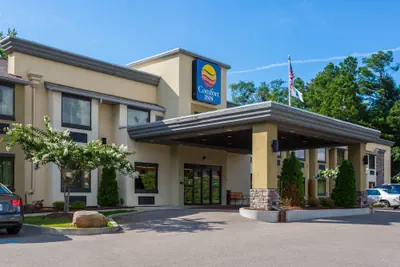 Photo 2 - Comfort Inn Tupelo Central