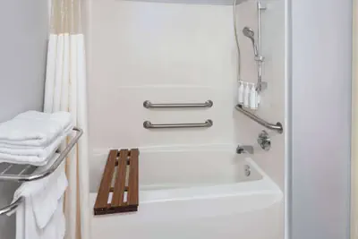 Photo 2 - Microtel Inn by Wyndham Janesville