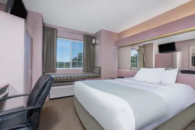 Photo 4 - Microtel Inn by Wyndham Onalaska/La Crosse